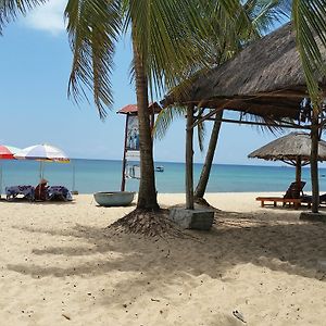 Coastal Village Beach Resort Phu Quoc